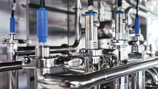 Die größten Anlagen von GTec bereiten bis zu 15.000 Liter Trinkwasser pro Stunde zu Reinstwasser auf – mit dabei: Verbindungstechnik von Lapp. (Bild: Lapp)