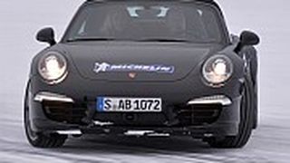 Moderne Winterreifen bieten auch auf Eis Haftung und Fahrspaß. (Foto: Michelin)