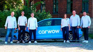 Ehemalige Autoscout-24-Mitarbeiter kümmern sich jetzt zusammen mit Teamleiter Markus Dirr (3. von links) bei Carwow um die Inzahlungnahme und den C2B-Verkauf von Gebrauchtwagen. (Bild: Carwow)