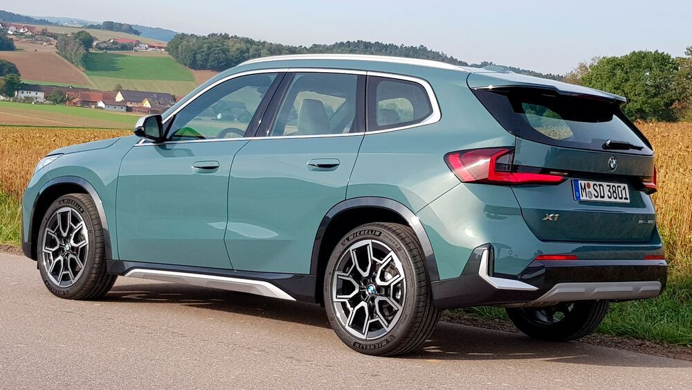Neuer BMW X1 – erstmals auch rein elektrisch als iX1 || Bild 3 / 11