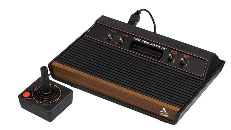 Atari VCS 2600: Damit starteten die Videospiele ihren Siegeszug in die Wohnzimmer. 
