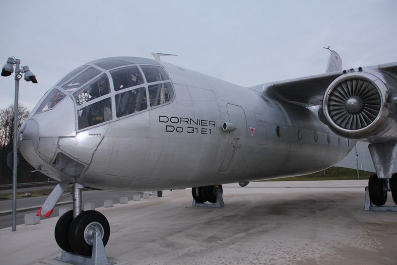 Impressionen in und rund ums Dornier-Museum zu Friedrichshafen....Von Alpha-Jet (fast) bis Zeppelin... (Königsreuther)