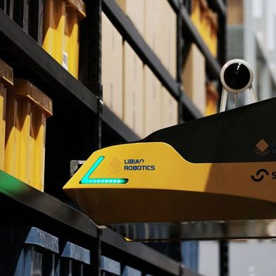 Die Roboter sollen künftig  auch in bestehenden Lagern ohne größere Umbauten eingesetzt werden können. (Bild: Martin Pinkas)