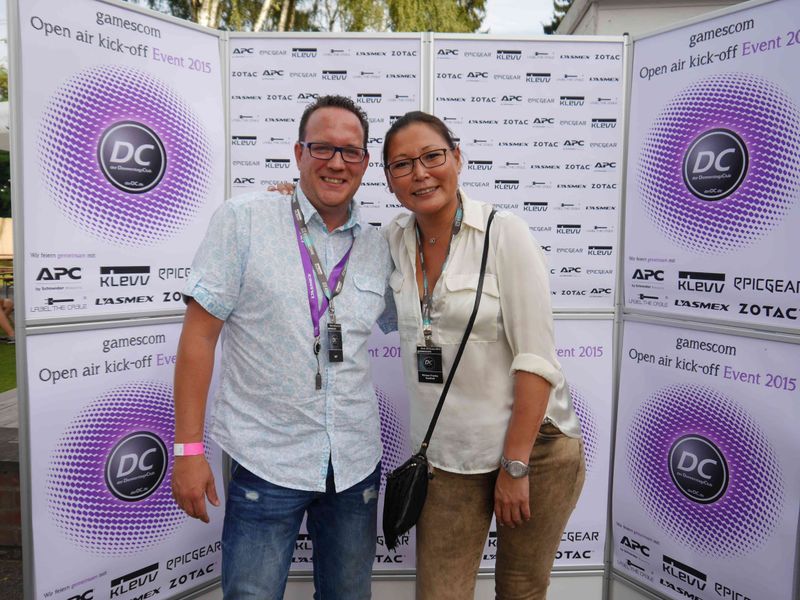 Stefan Knerrich (APC, l.), Miriam Franke (SanDisk) (Bild: DC-Club)