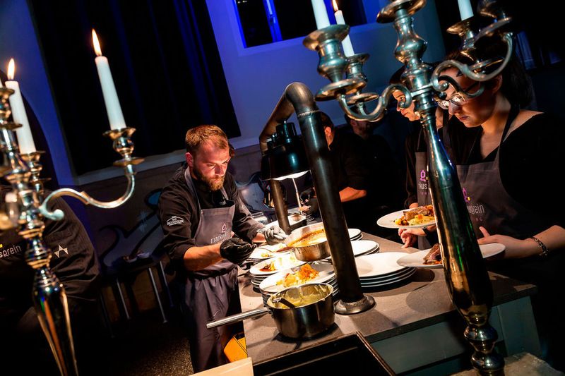 Das Team von Markus Grein Catering umsorgte die Gäste. (Stefan Bausewein)