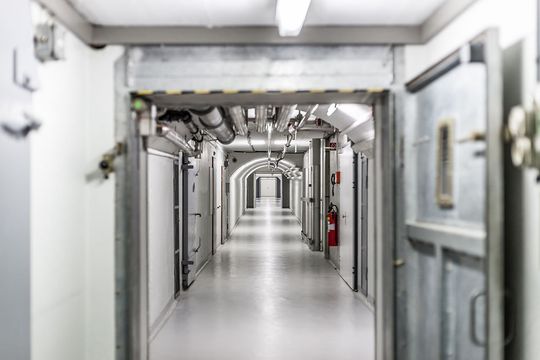 Der Zustand des Deltalis-Rechenzentrums lässt sich jederzeit in Echtzeit überprüfen, indem der Stromverbrauch, die Leistung kritischer Systeme und wichtige Ressourcen wie Alarmmeldungen untersucht werden.(Bild:  Deltalis)