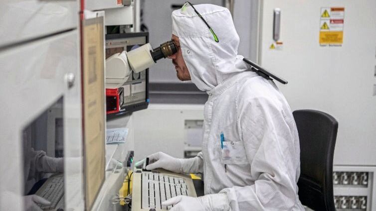 Messtechnik und Inspektion: In den vergangenen vier Jahrzehnten führte die Weiterentwicklung der Logiktechnologie-Roadmap zu einer Diversifizierung der Mess- und Inspektionswerkzeuge in den Fertigungsanlagen.(Bild:  imec)