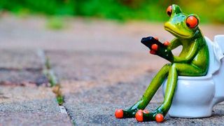 Der Prototyp des smartet Toilette wertet Kameraaufnahmen von Teststreifen aus, aber nur von Männern, die im Stehen pinkeln. (Bild: Alexas_Fotos)