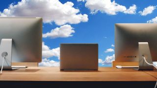 Sicherheit und Datenschutz am digitalen Arbeitsplatz muss an jedem Gerät gewährleistet sein. (gemeinfrei)