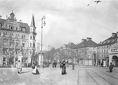 Insgesamt 280 Bogenlampen und 800 Glühlampen sind in München installiert - hier eine Straßenlaterne am Sendlinger Tor, Ecke Sonnenstraße. (Archiv: Vogel Business Media)