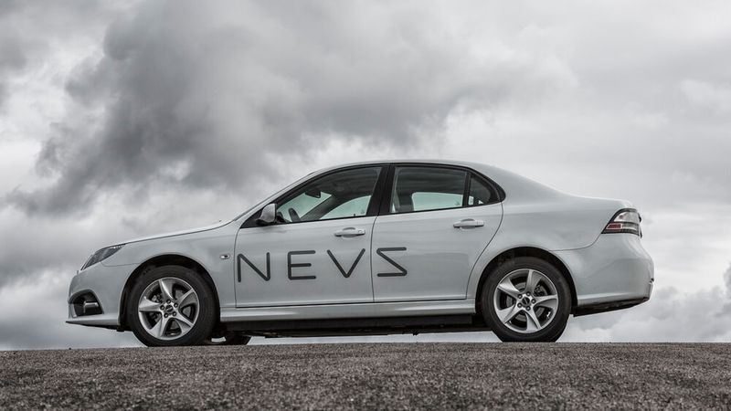 Das Nachfolgeunternehmen National Electric Vehicle Sweden AB, kurz NEVS, gab im Frühjahr 2023 bekannt, keine weiteren Produkte mehr zu entwickeln. Das Unternehmen wurde 2012 gegründet, um die Konkursmasse der Saab Automobile zu erwerben. Seit 2019 gehört NEVS mehrheitlich der chinesischen Evergrande Group, seit 2020 komplett.  (Bild: Auto-Medienportal.Net/NEVS)