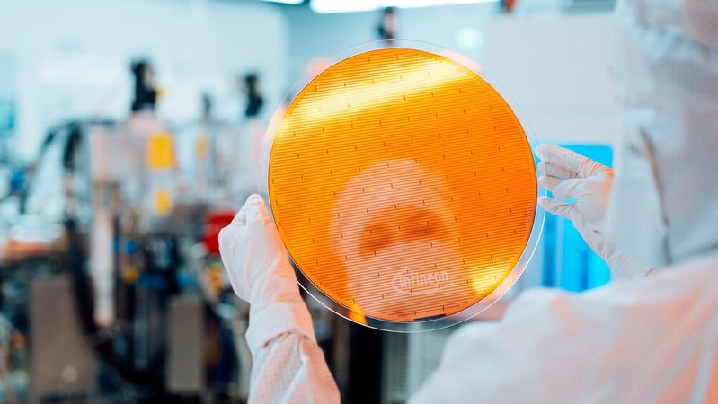 At 20 micrometers, Infineon's ultra-thin silicon wafers are only a quarter as thick as a human hair and half as thick as the most modern wafers currently available, which measure 40-60 micrometers.(Image: Infineon)