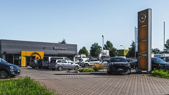 Neben dem Ford-Service bietet Weismann auch den Service für Opel an. Künftig kommt noch der Skoda-Service dazu.(Bild:  Ebert Automobile)