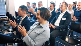 Die Teilnehmer der ersten ZDK-Veranstaltung – in der ersten Reihe sitzen Fabian Griewel, MdB, und Dr. Sandra Detzer, MdB.  (Bild: ZDK)