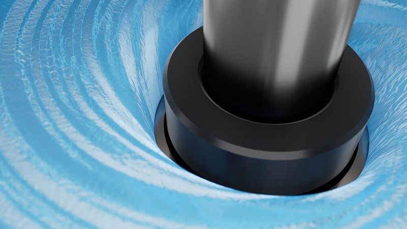 HSMR34: Bei Rotation entsteht in Verbindung mit den auftretenden Fliehkräften eine Strömung am Gegenring, die das Produkt vom Gegenring wegzieht. Dies vermeidet möglichen Anhaftungen am Dichtspalt. (Bild: Eagleburgmann)