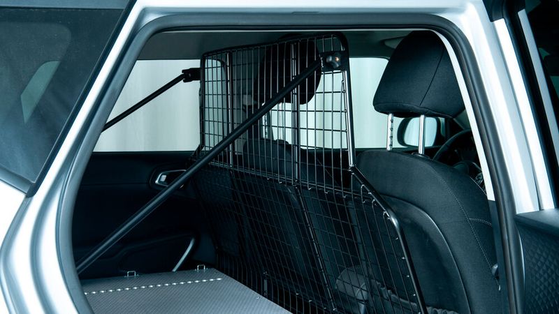 Der Kia E-Soul lässt sich jetzt zum Transporter umrüsten. Dazu wird die Rückbank ausgebaut. (Bild: Kia)