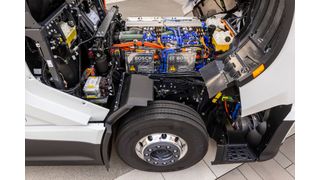 Drei Forscher von Bosch haben den Deutschen Zukunftspreis in Berlin entgegennehmen dürfen. Sie wurden für die Entwicklung eines Brennstoffzellen-Antriebs für Schwerlaster ausgezeichnet (Symbolbild). Lesen Sie hier, was es damit auf sich hat ... (Bild: Bosch)