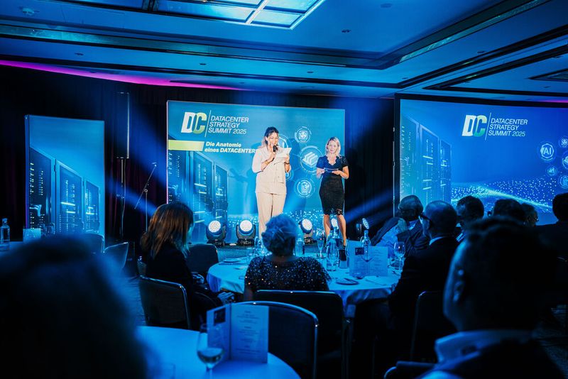 Auf den letzten Programmpunkt der Konferenz folgte dann die Eröffnung des Abendprogramms!  (Bild: Vogel IT-Akademie)