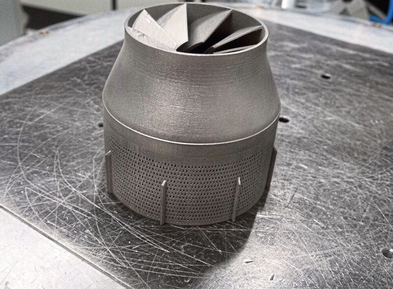 Siemens Berlin erprobt für das Additive-Manufacturing-Netzwerk des Konzerns neue Methoden rund um den metallischen 3D-Druck (im Bild ein Axialgitter für den Turbinenbau). (Nikolaus Fecht)