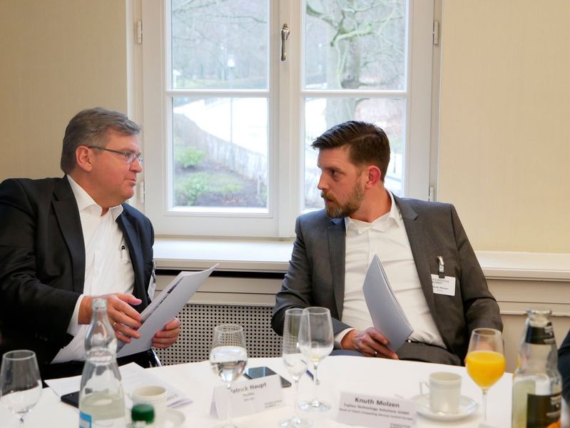 (v. l.) Gunter Horn, HORN & COSIFAN, mit Knuth Molzen, FUJITSU  (Vogel IT-Medien GmbH)