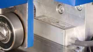 Die Amosin-Längenmessysteme ermöglichen eine präzise Positionserfassung und einehohe Auflösung. (Bild: AMO Automatisierung Messtechnik Optik GmbH)