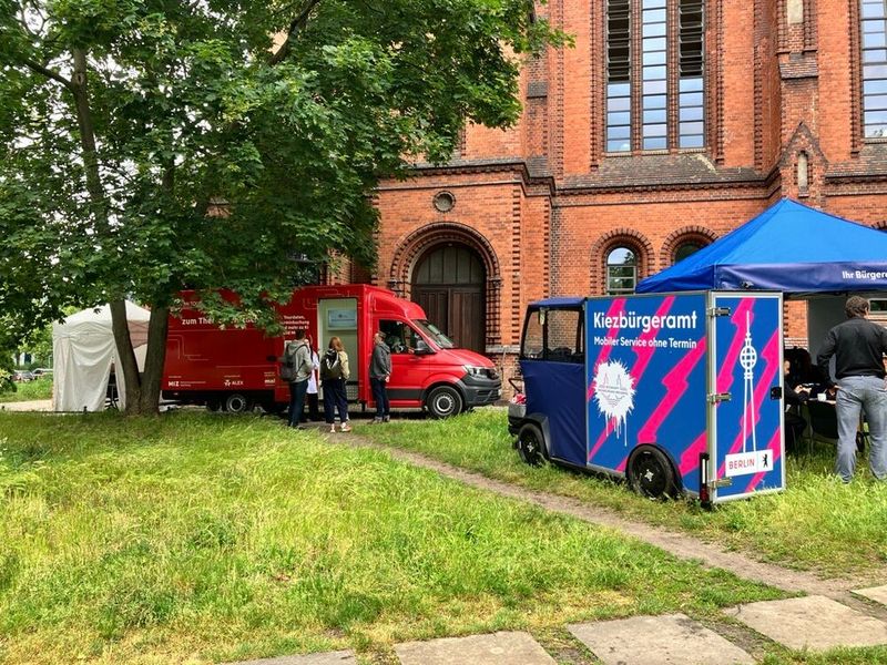 Erneut dabei war das mobile KI-Escape-Game im AI.CUBE des Medieninnovationszentrums Babelsberg (MIZ) sowie das mobile Kiezbürgeramt.  (Bild: © Serina Sonsalla)