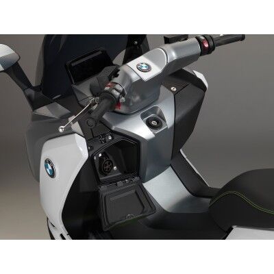Elektro-Scooter: BMW C evolution (BMW)