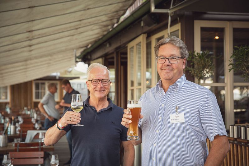 Anwenderkongress Steckverbinder 2023: Die Abendveranstaltung am Dienstag auf dem Nikolaushof mit Blick über Würzburg. (Bild: Stefan Bausewein)