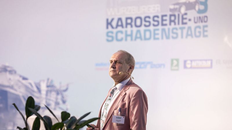 Rechtsanwalt Jochen Pamer war wieder allgegenwärtig auf der Tagung – er moderierte, referierte und gab viele inhaltliche Impulse. (Bild: Stefan Bausewein)