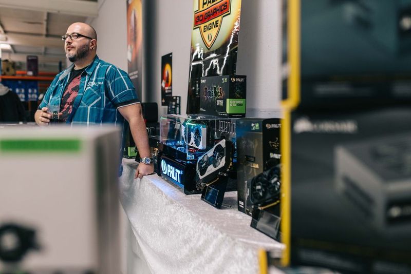 Michael Kwika von Palit (Agando)