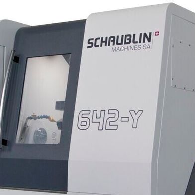 Tour Schaublin 642-Y CNC, un symbole de compacité. (Source : Schaublin Machines SA)