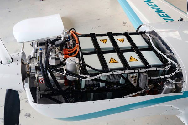 Durch einen separaten Rohrgitterrahmen können die einzelnen Komponenten wie Motor, Umrichter oder Batterien einfach und flexibel verbaut werden. (Siemens)