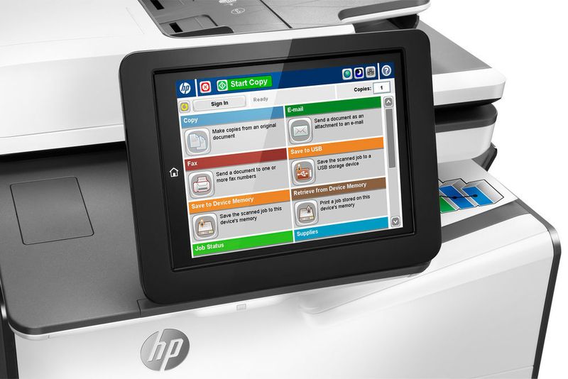 Die Steuerung der Scan-, Druck- und Fax-Funktionen erfolgt über einen großformatigen Touchscreen. Das Gerät verfügt auch über umfangreiche Cloud- und, optional, auch Mobile-Print-Funktionen. (Bild: HP)