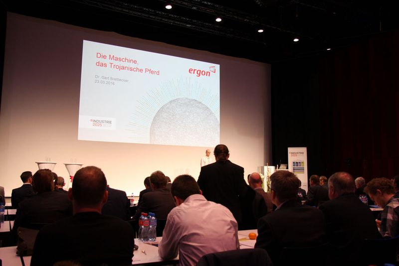 Die Fachtagung Industrie 2025 widmete sich dem Thema Industrie 4.0 und versuchte den Teilnehmern einen Überblick über das Thema zu geben. (Bild: Sergio Caré)