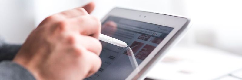 Eine Studie hat sich mit den größten Herausforderungen in der digitalen Kommunikation für KMUs und KKUs beschäftigt. Die Ergebnisse finden Sie in diesem Beitrag. Eine Studie hat sich mit den größten Herausforderungen in der digitalen Kommunikation für KMUs und KKUs beschäftigt. Die Ergebnisse finden Sie in diesem Beitrag.