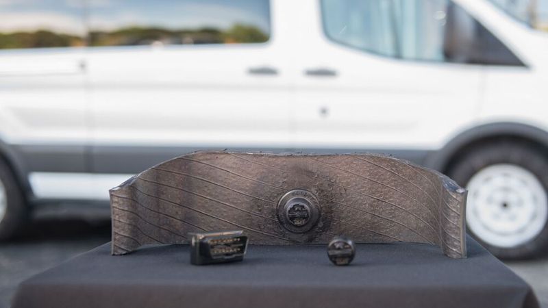 Goodyear Sightline: Wenn die Haftung am Reifen gemessen wird, können Fahrerassistenzsysteme schneller reagieren.(Bild:  Goodyear)