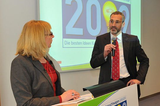 Olaf Dicker erklärt in einem kurzen Interview, wie das Vehicle Management System funktioniert. (Archiv: Vogel Business Media)