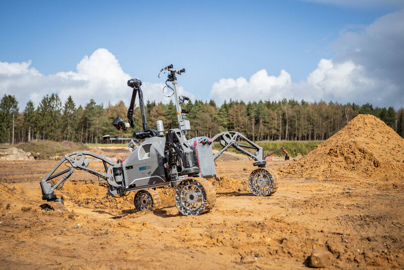 ADE basiert auf dem Autonomiesystem „Ergo“. Dieses ermöglicht es einem Rover mit vorgegebenem Ziel, die notwendigen Aktionen selbst zu planen, auszuführen und zu überwachen.  (DFKI, Foto: Annemarie Popp)
