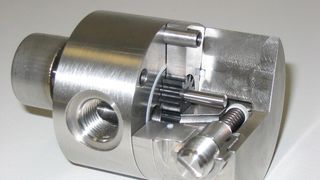 Dosierpumpenkopf 3030 als Schnittmodell  (Bild: Scherzinger)