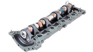 Das Kunstoff-Modul für die Nockenwelle ist leichter als die Alu-Alternative. (Fraunhofer-Institut für Chemische Technologie)