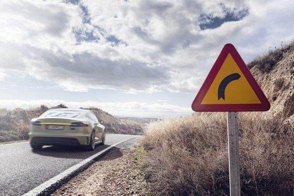 Mit dem vollelektrisch angetriebenen Konzeptfahrzeug „XchangE“ zeigt die Schweizer Ideenschmiede Rinspeed auf dem Genfer Auto-Salon die Zukunft des autonomen Fahrens.  (Rinspeed)