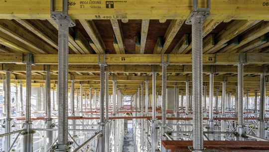 Auf Wunsch der neuen Mieter wurde an zahlreichen Stellen Zwischendecken eingezogen. (Bild: NOE-Schaltechnik)