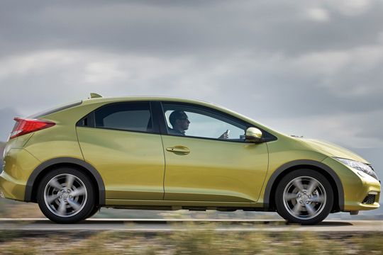 Die Dachlinie verläuft beim Neuen etwas flacher. (Honda)