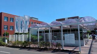 Gute Neuigkeiten für Siemens! Denn jetzt hat das World Economic Forum bekannt gegeben, dass das Amberger Siemens-Werk (EWA) nun zur „Sustainability Lighthouse Factory“ ernannt wird. Diese Bezeichnung tragen bisher nur 12 Unternehmen! Hier mehr zu den Hintergründen. (Bild: Siemens)