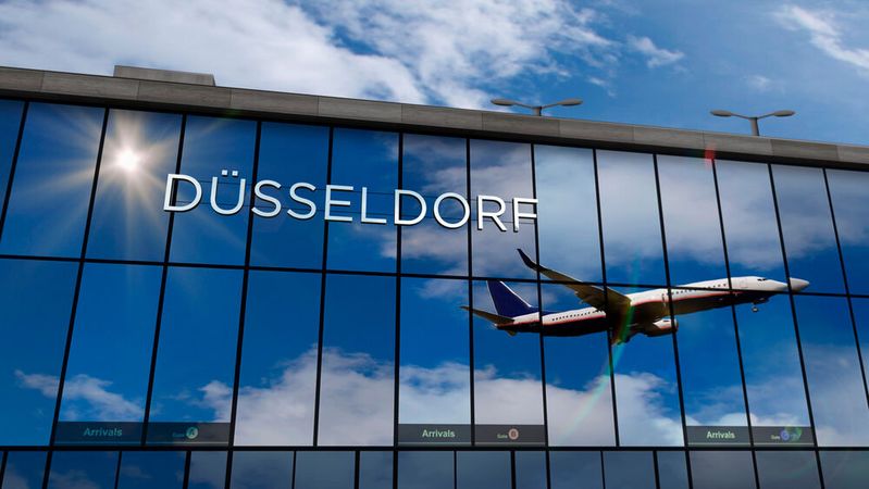 Im Konferenzzentrum des Düsseldorfer Flughafens findet die SmartXcare 2025 statt.(Bild: ©  Skórzewiak – stock.adobe.com)