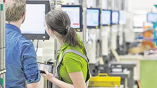 Industrie 4.0.: Bei Phoneix Contact live zu erleben auf dem Messestand. (Bild: Phoenix Contact)