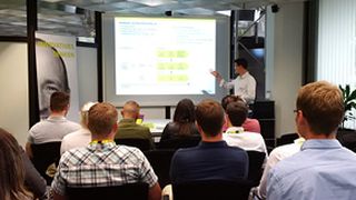 Frontbild_Karrieretag_Bericht ()