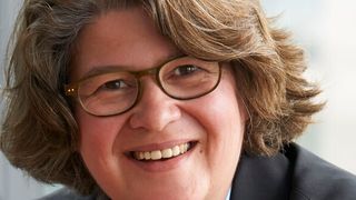 Vera Schneevoigt, Senior Vice President, Head of Product Supply Operations Service Platform (Bild: Fujitsu)
