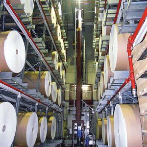 Westfalia realisierte die umfangreiche Modernisierung des Hochregallagers bei Wattenspapier in acht Monaten.