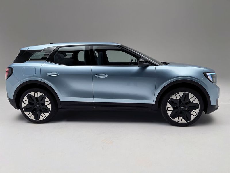 Den Ford Explorer kennen die Kunden als ausgewachsenen Verbrenner-SUV. Um Verwechslungen zu vermeiden, wird der alte Explorer eingestellt. Es gibt dann nur noch den elektrischen Crossover-SUV. (Bild: Dirk Kunde)